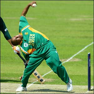 Can You Identify These Bowlers Cricket Trivia Quiz Proprofs Quiz